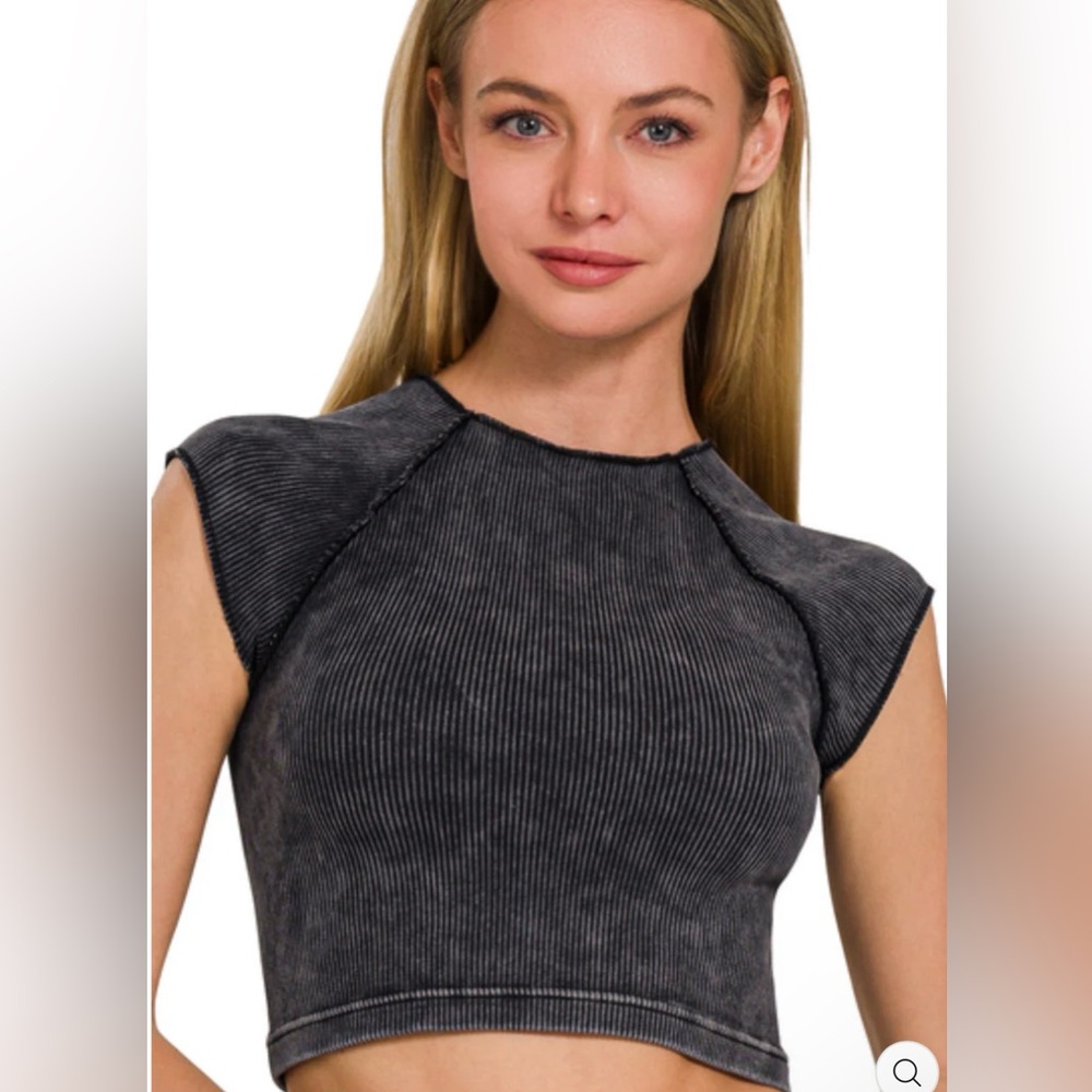 Zenana Outfitters Charcoal Ribbed Crop Top